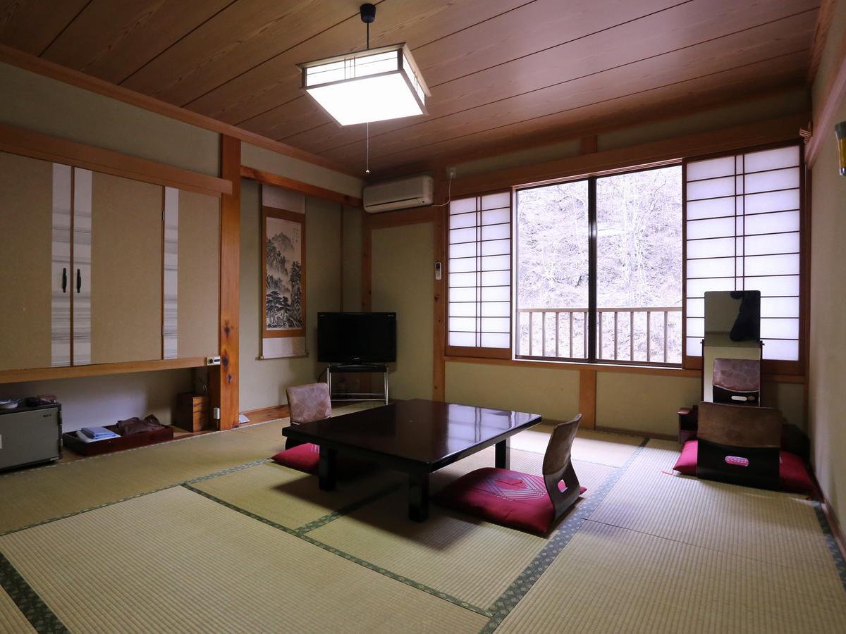 Hoshigaoka Sanso Hotel Kusatsu  Esterno foto